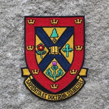 ***Pass Crest*** ***Pass Crest***