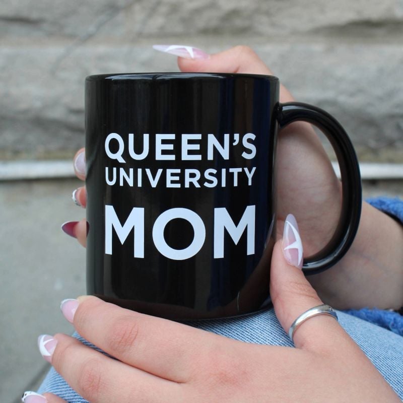 *Mug Mom*