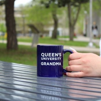 *Mug Grandma* *Mug Grandma*