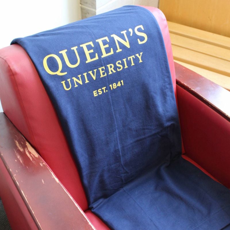 **Stadium Blanket** **Stadium Blanket**