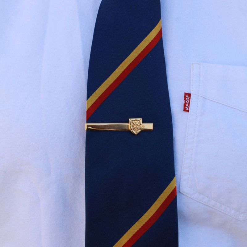 **Tie Bar Cut out Crest**